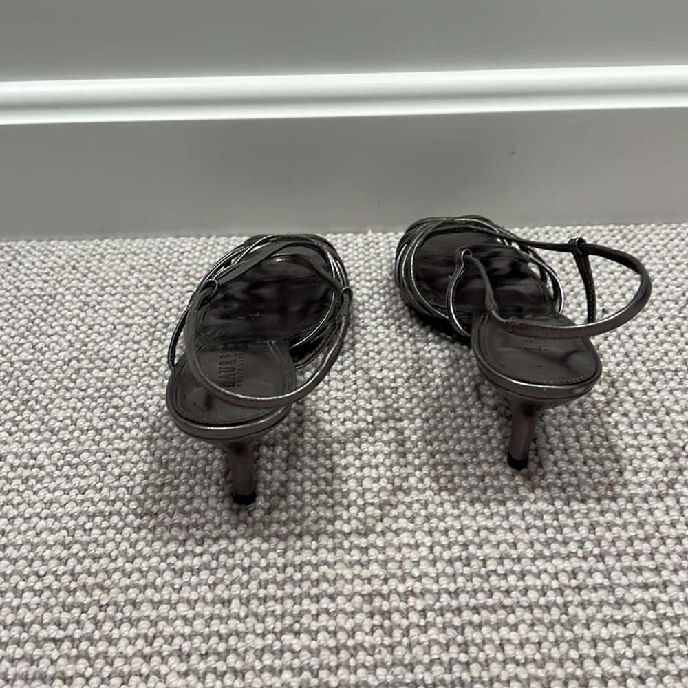 Ralph Lauren kitten heels - Picture 2 of 3